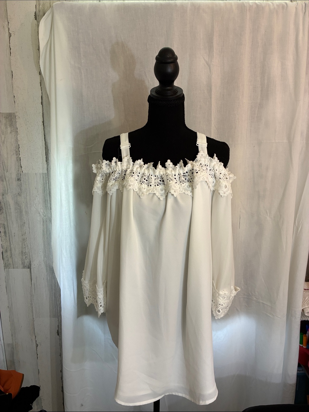 Women’s White Lace-Trim Off-Shoulder Blouse Sz 1 Xl